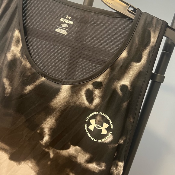 ⚡️Under Armour Isochill Up-Pace Singlet Tank Top - Picture 3 of 7